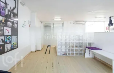 Casa com 3 quartos à venda na rua sinimbú, 266, petrópolis, porto alegre, 230 m2 por r$ 1.100.000
