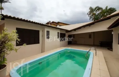 Casa com 3 quartos à venda na rua itabira, 258, itacorubi, florianópolis, 195 m2 por r$ 1.700.000