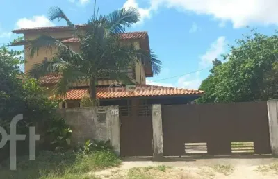 Casa com 5 quartos à venda na rua expedicionário braz laurindo de souza, 257, são joão do rio vermelho, florianópolis, 161 m2 por r$ 1.250.000