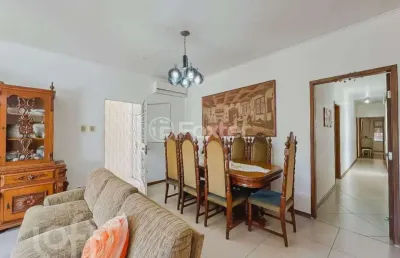 Casa com 4 quartos à venda na rua eurico lara, 385, medianeira, porto alegre, 272 m2 por r$ 789.900