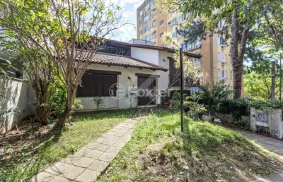 Casa com 3 quartos à venda na avenida alvarenga, 331, boa vista, porto alegre, 272 m2 por r$ 1.200.000