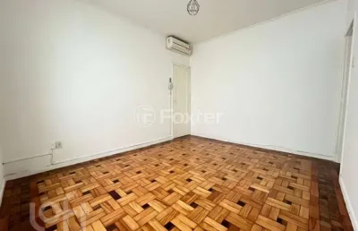 Apartamento com 2 quartos à venda na rua demétrio ribeiro, 1035, centro histórico, porto alegre, 57 m2 por r$ 240.000