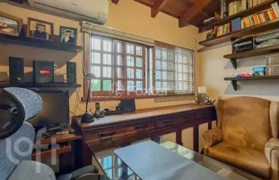 Casa com 3 quartos à venda na rua joão paetzel, 1730, chácara das pedras, porto alegre, 356 m2 por r$ 2.195.000