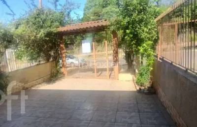 Casa com 3 quartos à venda na avenida capitão garibaldi pinto dos santos, 2320, parque granja esperança, cachoeirinha, 100 m2 por r$ 265.000