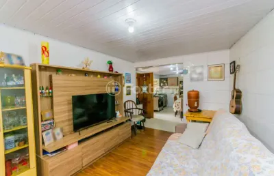 Casa com 2 quartos à venda na rua nilo torres, 146, coronel aparício borges, porto alegre, 100 m2 por r$ 218.500