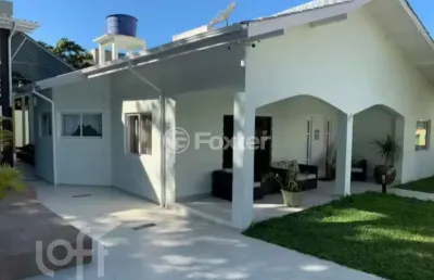 Casa com 7 quartos à venda na rua deputado oscar rodrigues da nova, 115, canasvieiras, florianópolis, 250 m2 por r$ 3.800.000