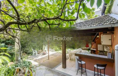 Casa com 3 quartos à venda na rua riveira, 485, petrópolis, porto alegre, 241 m2 por r$ 1.500.000