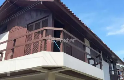 Casa com 3 quartos à venda na rua dos pescadores, 335, ingleses do rio vermelho, florianópolis, 114 m2 por r$ 820.000