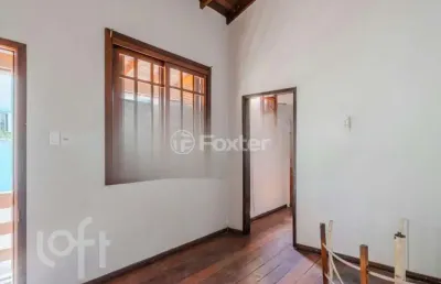 Casa com 3 quartos à venda na rua dom joão vi, 56, medianeira, porto alegre, 160 m2 por r$ 380.000