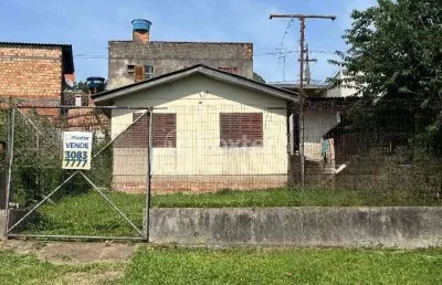 Casa com 2 quartos à venda na rua doutor luiz bastos do prado, 2874, centro, gravataí, 207 m2 por r$ 220.000