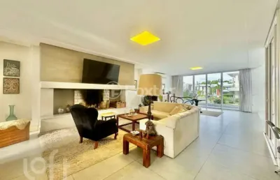 Casa em condomínio fechado com 4 quartos à venda na avenida santos ferreira, 3125, nossa senhora das graças, canoas, 380 m2 por r$ 3.290.000