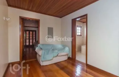 Casa com 5 quartos à venda na rua afonso arinos, 475, camaquã, porto alegre, 277 m2 por r$ 890.000
