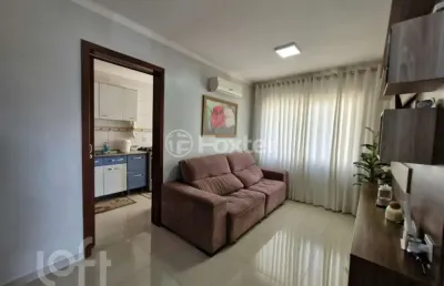 Apartamento com 2 quartos à venda na rua alberto silva, 445, vila ipiranga, porto alegre, 60 m2 por r$ 335.000
