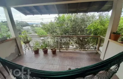 Casa com 3 quartos à venda na rua itacolomy, 40, rondônia, novo hamburgo, 179 m2 por r$ 430.000