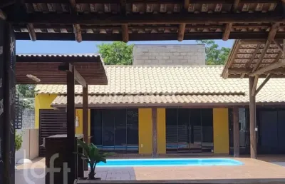Casa com 2 quartos à venda na rua petúnia, 15, enseada de brito, palhoça, 140 m2 por r$ 970.000