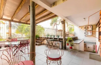 Casa com 3 quartos à venda na rua dário pederneiras, 566, petrópolis, porto alegre, 532 m2 por r$ 2.000.000