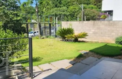 Casa com 3 quartos à venda na rua doutor sérgio de figueiredo, 300, guarujá, porto alegre, 293 m2 por r$ 1.272.000