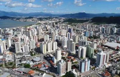 Apartamento com 3 quartos à venda na avenida presidente nereu ramos, 1039, campinas, são josé, 134 m2 por r$ 1.359.000