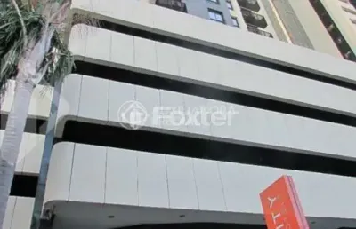 Kitnet / stúdio à venda na avenida borges de medeiros, 2145, praia de belas, porto alegre, 33 m2 por r$ 435.000