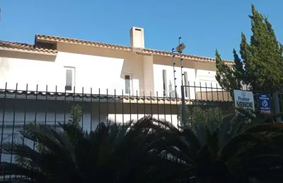 Casa com 3 quartos à venda na rua luiz voelcker, 825, três figueiras, porto alegre, 387 m2 por r$ 1.750.000