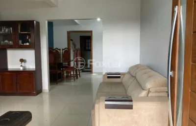 Casa com 4 quartos à venda na rua marechal rondon, 329, parque índio jari, viamão, 194 m2 por r$ 450.000