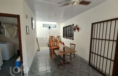 Casa com 3 quartos à venda na rua corrêa de mello, 537, sarandi, porto alegre, 120 m2 por r$ 500.000