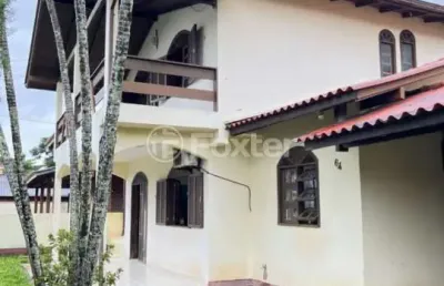 Casa com 4 quartos à venda na servidão ipanema, 64, ingleses do rio vermelho, florianópolis, 194 m2 por r$ 850.000