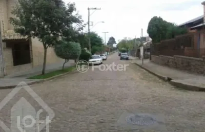 Casa com 4 quartos à venda na rua jacundá, 638, guarujá, porto alegre, 480 m2 por r$ 650.000