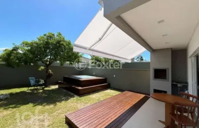 Casa com 3 quartos à venda na rua professora clotilde silveira juttel, 01, pinheira, palhoça, 122 m2 por r$ 947.000
