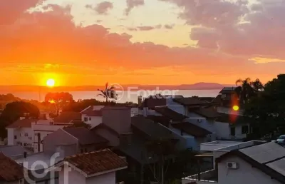 Casa em condomínio fechado com 3 quartos à venda na rua giorgio negroni, 801, espírito santo, porto alegre, 153 m2 por r$ 439.000