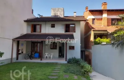 Casa com 5 quartos à venda na avenida arnaldo bohrer, 97, teresópolis, porto alegre, 225 m2 por r$ 1.380.000