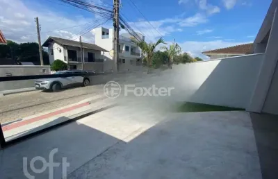 Casa com 3 quartos à venda na rua josé antônio da silva, 3, passa vinte, palhoça, 150 m2 por r$ 980.000