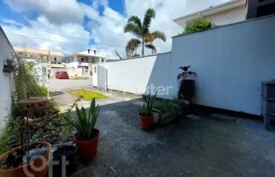 Casa com 2 quartos à venda na rua sargento aldo genésio martins, 177, nova palhoça, palhoça, 66 m2 por r$ 400.000