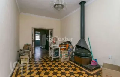 Casa com 4 quartos à venda na rua sinimbú, 343, petrópolis, porto alegre, 233 m2 por r$ 975.000