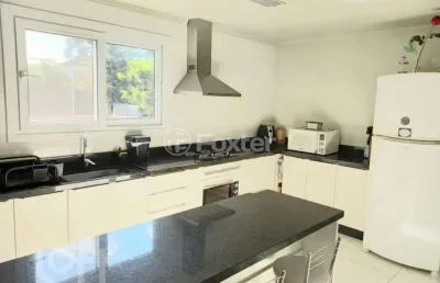 Casa com 5 quartos à venda na rua getúlio vargas, 200, pátria nova, novo hamburgo, 202 m2 por r$ 800.000
