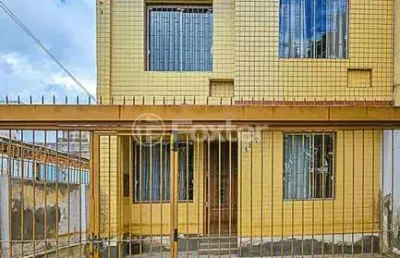Casa com 3 quartos à venda na rua visconde do rio branco, 187, floresta, porto alegre, 160 m2 por r$ 512.000