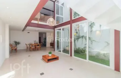 Casa com 4 quartos à venda na rua demétrio ribeiro, 476, centro histórico, porto alegre, 450 m2 por r$ 1.990.000