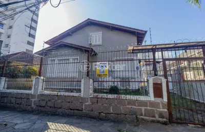 Casa com 4 quartos à venda na rua doutor oscar bittencourt, 154, menino deus, porto alegre, 350 m2 por r$ 1.597.000
