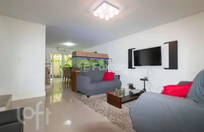 Casa em condomínio fechado com 3 quartos à venda na rua doutor mário totta, 1191, tristeza, porto alegre, 200 m2 por r$ 960.000