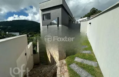 Casa com 3 quartos à venda na rua acelon eduardo da silva, 237, córrego grande, florianópolis, 139 m2 por r$ 1.500.000