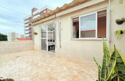 Cobertura com 3 quartos à venda na avenida joão wallig, 508, passo da areia, porto alegre, 139 m2 por r$ 530.000