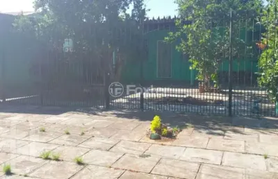 Casa com 2 quartos à venda na rua piauí, 85, vila fátima, cachoeirinha, 300 m2 por r$ 270.000