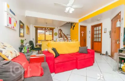 Casa com 3 quartos à venda na rua luiz delfino, 39, espírito santo, porto alegre, 158 m2 por r$ 480.000