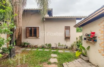 Casa com 3 quartos à venda na rua joão ribeiro de barros, 15, espírito santo, porto alegre, 193 m2 por r$ 680.000