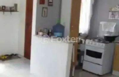 Casa com 2 quartos à venda na rua francisca prezzi bolognesi, 211, hípica, porto alegre, 48 m2 por r$ 290.000