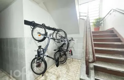 Apartamento com 1 quarto à venda na rua general lima e silva, 1200, cidade baixa, porto alegre, 26 m2 por r$ 133.000