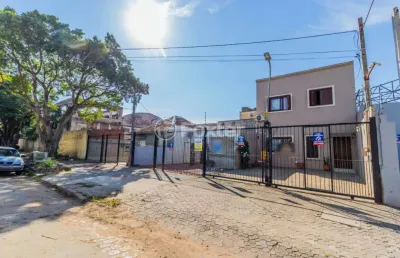 Casa com 5 quartos à venda na avenida frança, 1078/1084/, navegantes, porto alegre, 228 m2 por r$ 990.000