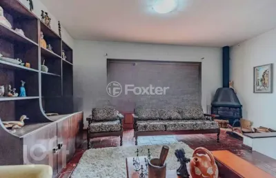 Casa com 3 quartos à venda na rua general jonathas borges fortes, 651, glória, porto alegre, 300 m2 por r$ 630.000