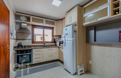 Casa em condomínio fechado com 3 quartos à venda na avenida da serraria, 2222, espírito santo, porto alegre, 110 m2 por r$ 600.000
