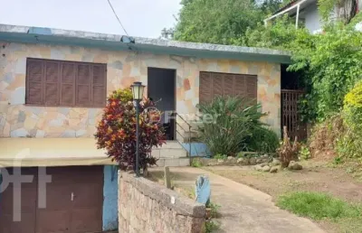Casa com 2 quartos à venda na rua agulhas negras, 106, coronel aparício borges, porto alegre, 200 m2 por r$ 250.000